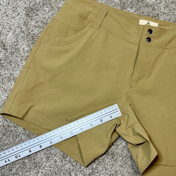 Ascend Khaki Hiking Shorts Size 10 - Picture 9 of 10
